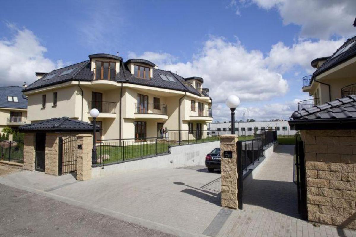 Villa Piano Apartments Warsaw Piaseczno Jozefoslaw Extérieur photo